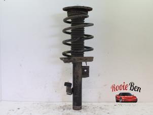 Gebruikte Schokdemperpoot links-voor Ford Mondeo IV Wagon 2.0 16V Prijs € 50,00 Margeregeling aangeboden door Rooie Ben autodemontage