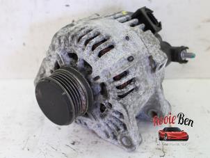 Gebruikte Alternator Kia Rio III (UB) 1.1 CRDi VGT 12V Prijs € 60,00 Margeregeling aangeboden door Rooie Ben autodemontage