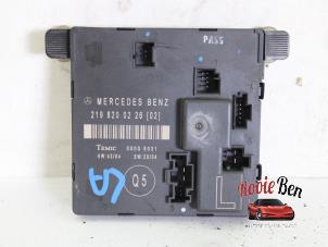 Gebruikte Deur module Mercedes CLS (C219) 320 CDI 24V Prijs € 50,00 Margeregeling aangeboden door Rooie Ben autodemontage