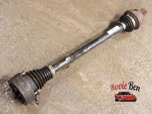 Gebruikte Aandrijfas links-achter Volkswagen Tiguan (5N1/2) 2.0 TDI 16V 4Motion Prijs € 50,00 Margeregeling aangeboden door Rooie Ben autodemontage