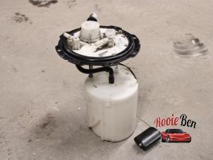 Gebruikte Tank element Pomp Kia Rio III (UB) 1.1 CRDi VGT 12V Prijs € 50,00 Margeregeling aangeboden door Rooie Ben autodemontage