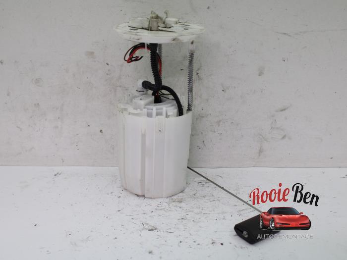 Gebruikte Tank element Pomp Ssang Yong Tivoli 1.6 e-XGi 16V 4WD Prijs € 50,00 Margeregeling aangeboden door Rooie Ben autodemontage