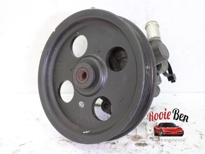Gebruikte Pomp Servo Chrysler Pacifica 3.5 V6 24V Prijs € 50,00 Margeregeling aangeboden door Rooie Ben autodemontage