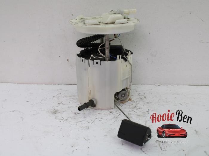 Gebruikte Tank element Pomp Chevrolet Camaro 6.2 V8 SS Prijs € 150,00 Margeregeling aangeboden door Rooie Ben autodemontage