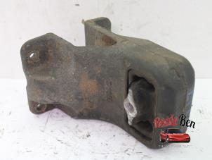 Gebruikte Motorsteun Dodge Ram 3500 Standard Cab (DR/DH/D1/DC/DM) 5.7 V8 Hemi 1500 4x2 Prijs € 25,00 Margeregeling aangeboden door Rooie Ben autodemontage