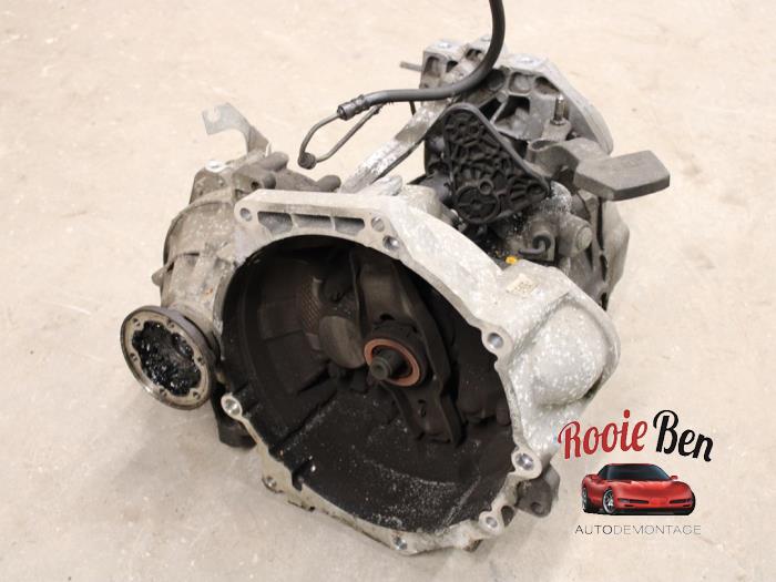 Gebruikte Versnellingsbak Volkswagen Eos (1F7/F8) 2.0 FSI 16V Prijs € 250,00 Margeregeling aangeboden door Rooie Ben autodemontage