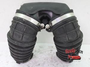 Gebruikte Luchtfilterhuis Porsche Cayenne III (9YA) 2.9 Biturbo V6 24V S Prijs op aanvraag aangeboden door Rooie Ben autodemontage