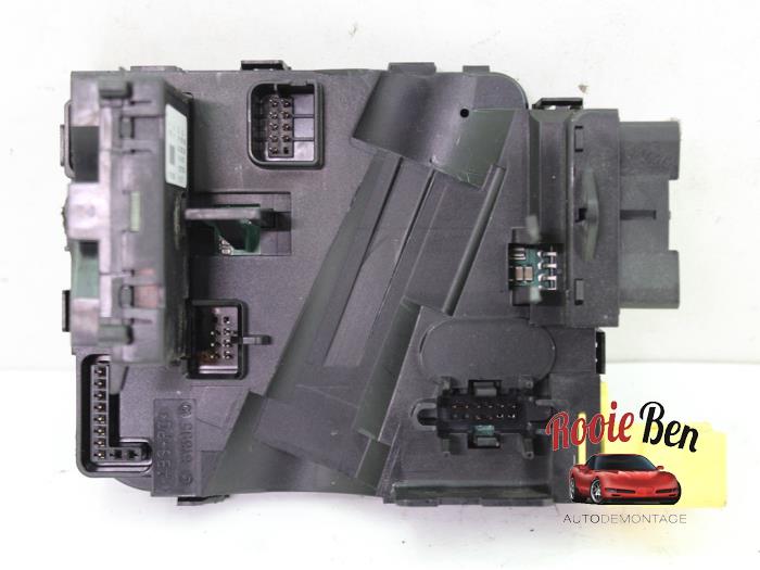 Stuurkolom module van een Skoda Octavia (1Z3) 1.6 MPI 2006