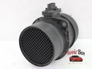 Gebruikte Luchtmassameter Volkswagen Caddy III (2KA,2KH,2CA,2CH) 2.0 TDI 16V 4Motion Prijs € 30,00 Margeregeling aangeboden door Rooie Ben autodemontage