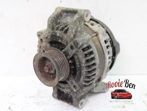 Gebruikte Dynamo Chrysler Voyager/Grand Voyager (RG/RS) 2.4 16V Prijs € 40,00 Margeregeling aangeboden door Rooie Ben autodemontage