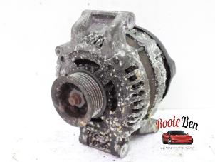 Gebruikte Dynamo Chrysler Voyager/Grand Voyager (RG/RS) 2.4 16V Prijs € 25,00 Margeregeling aangeboden door Rooie Ben autodemontage