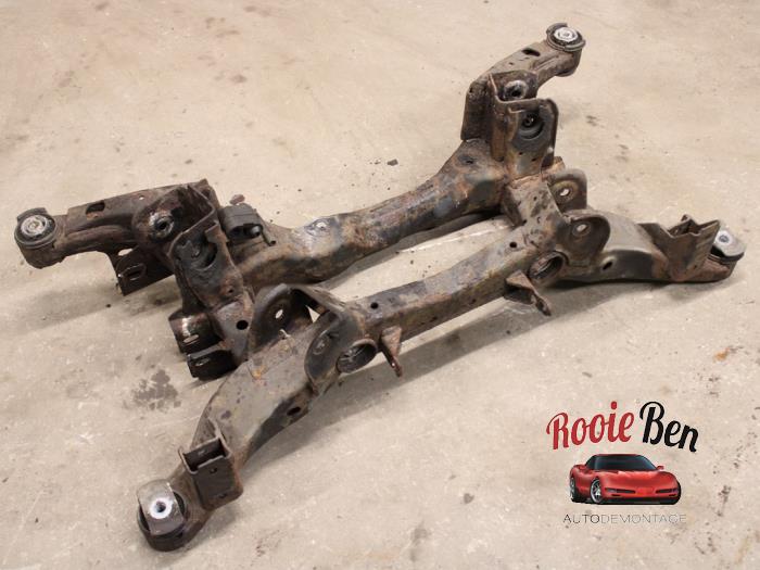 Gebruikte Subframe Opel Insignia Sports Tourer 2.0 Turbo 16V 4x4 Ecotec Prijs op aanvraag aangeboden door Rooie Ben autodemontage