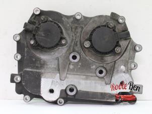 Gebruikte Distributiedeksel Mercedes A (W176) 1.6 A-180 16V Prijs € 25,00 Margeregeling aangeboden door Rooie Ben autodemontage