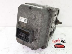 Gebruikte ABS Pomp Cadillac STS (K63) 3.6 V6 24V VVT Li Prijs € 150,00 Margeregeling aangeboden door Rooie Ben autodemontage