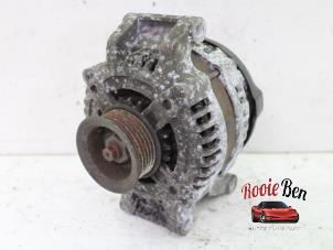 Gebruikte Dynamo Chrysler Voyager/Grand Voyager (RG/RS) 2.4 16V Prijs € 25,00 Margeregeling aangeboden door Rooie Ben autodemontage