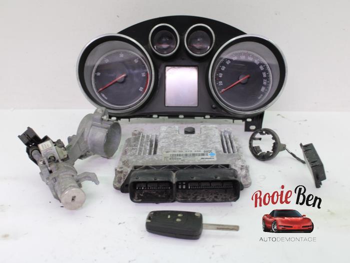 Gebruikte Kontaktslot + computer Opel Insignia 2.0 CDTI 16V 130 Ecotec Prijs € 150,00 Margeregeling aangeboden door Rooie Ben autodemontage