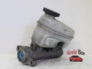 Gebruikte Hoofdremcilinder Chevrolet Tahoe (GMT400) 5.3 V8 Prijs € 50,00 Margeregeling aangeboden door Rooie Ben autodemontage