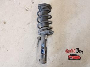 Gebruikte Veerpoot links-voor Volkswagen Caddy IV 2.0 TDI 75 Prijs € 50,00 Margeregeling aangeboden door Rooie Ben autodemontage