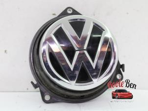 Gebruikte Handgreep Achterklep Volkswagen Golf VII Variant (AUVV) 1.6 TDI BlueMotion 16V Prijs op aanvraag aangeboden door Rooie Ben autodemontage