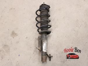 Gebruikte Mac Phersonpoot rechts-voor Ford Fiesta 5 (JD/JH) 1.3 Prijs € 40,00 Margeregeling aangeboden door Rooie Ben autodemontage