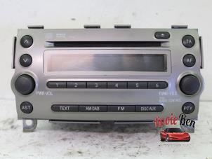 Gebruikte Radio CD Speler Toyota Urban Cruiser 1.33 Dual VVT-I 16V 2WD Prijs op aanvraag aangeboden door Rooie Ben autodemontage