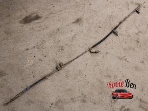 Gebruikte Handrem Kabel Toyota Urban Cruiser 1.33 Dual VVT-I 16V 2WD Prijs op aanvraag aangeboden door Rooie Ben autodemontage