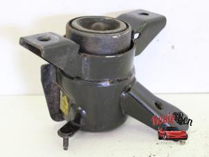 Gebruikte Motorsteun Toyota RAV4 (A3) 2.0 16V VVT-i 4x4 Prijs € 25,00 Margeregeling aangeboden door Rooie Ben autodemontage