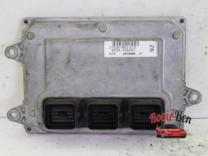 Computer Motormanagement van een Honda Insight (ZE2) 1.3 16V VTEC 2009