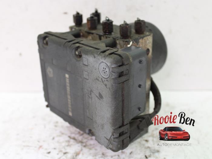 Gebruikte ABS Pomp Chrysler Sebring (JR) 2.7 V6 24V Prijs € 100,00 Margeregeling aangeboden door Rooie Ben autodemontage