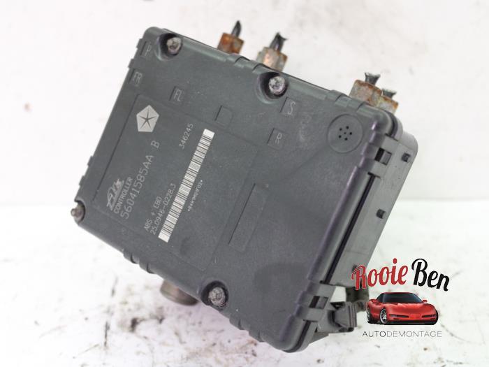Gebruikte ABS Pomp Jeep Cherokee/Liberty (KJ) 3.7 V6 24V Prijs € 50,00 Margeregeling aangeboden door Rooie Ben autodemontage