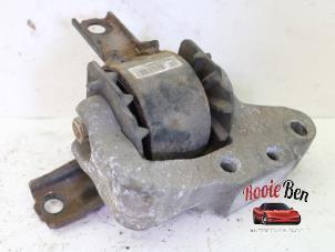 Gebruikte Motorsteun Jeep Compass (PK) 2.2 CRD 16V 4x4 Prijs € 50,00 Margeregeling aangeboden door Rooie Ben autodemontage