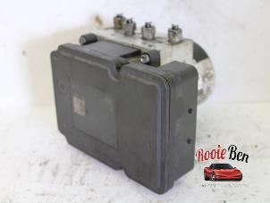 Gebruikte ABS Pomp Chrysler PT Cruiser Cabrio 2.4 16V Prijs € 100,00 Margeregeling aangeboden door Rooie Ben autodemontage