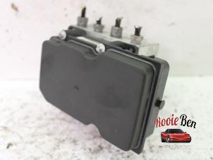 Gebruikte ABS Pomp Fiat Grande Punto (199) 1.2 Prijs € 50,00 Margeregeling aangeboden door Rooie Ben autodemontage