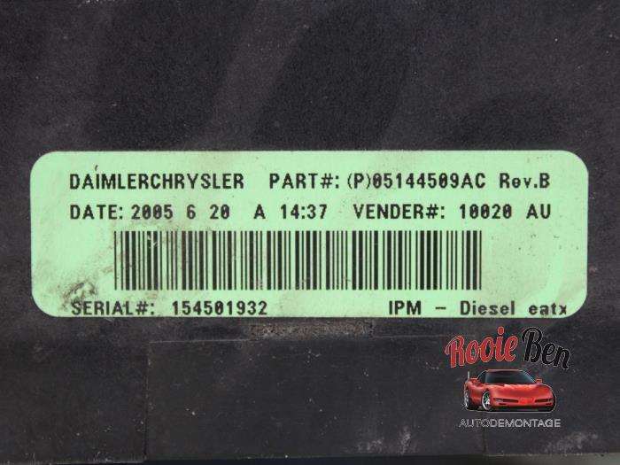 Zekeringkast van een Chrysler Voyager/Grand Voyager (RG) 2.8 CRD 16V Autom. 2008
