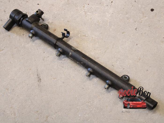 Galerij (Injectie) van een Mercedes-Benz Vito (639.6) 2.2 111 CDI 16V 2006