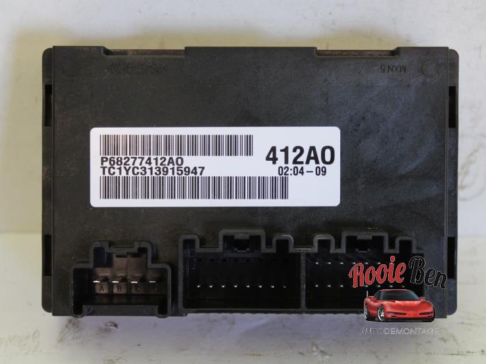 Gebruikte Computer 4x4 Dodge 1500 Crew Cab (DS) 5.7 Hemi V8 4x4 Prijs op aanvraag aangeboden door Rooie Ben autodemontage