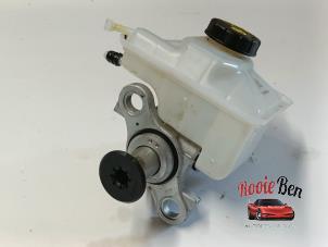 Gebruikte Hoofdremcilinder Porsche 718 Cayman (982) 4.0 GT4 Prijs op aanvraag aangeboden door Rooie Ben autodemontage