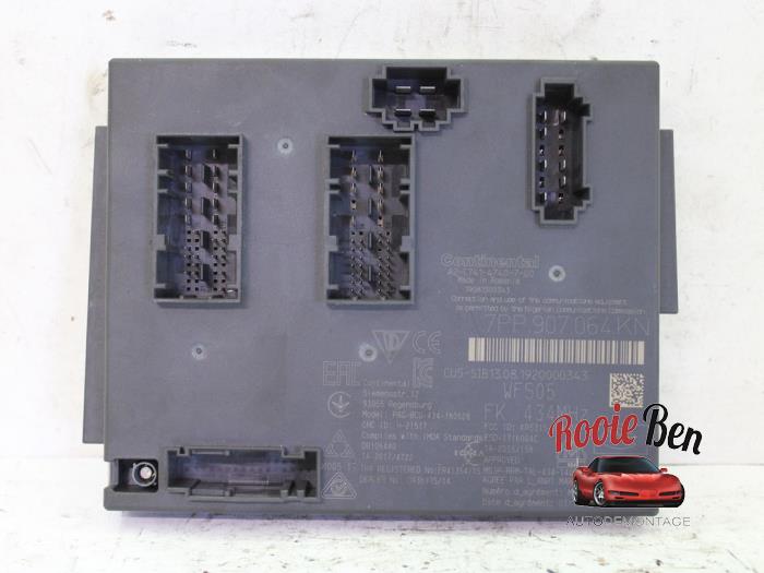 Computer Body Control van een Porsche 718 Cayman (982) 4.0 GT4 2020