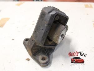 Gebruikte Motorsteun Dodge Ram 1500 (DR/DH/D1/DC/DM) 5.7 V8 Hemi 1500 4x4 Prijs op aanvraag aangeboden door Rooie Ben autodemontage