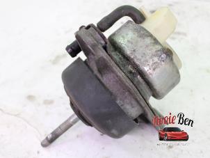 Gebruikte Motorsteun Ford Usa Mustang VI Convertible 2.3 EcoBoost 16V Prijs op aanvraag aangeboden door Rooie Ben autodemontage