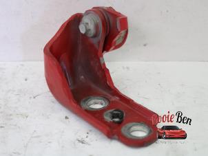 Gebruikte Scharnier cabriodak Ford Usa Mustang VI Convertible 2.3 EcoBoost 16V Prijs op aanvraag aangeboden door Rooie Ben autodemontage