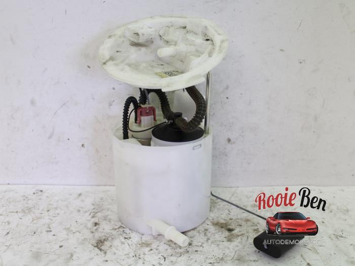 Gebruikte Tank element Pomp Ford Usa Mustang VI Convertible 2.3 EcoBoost 16V Prijs € 150,00 Margeregeling aangeboden door Rooie Ben autodemontage