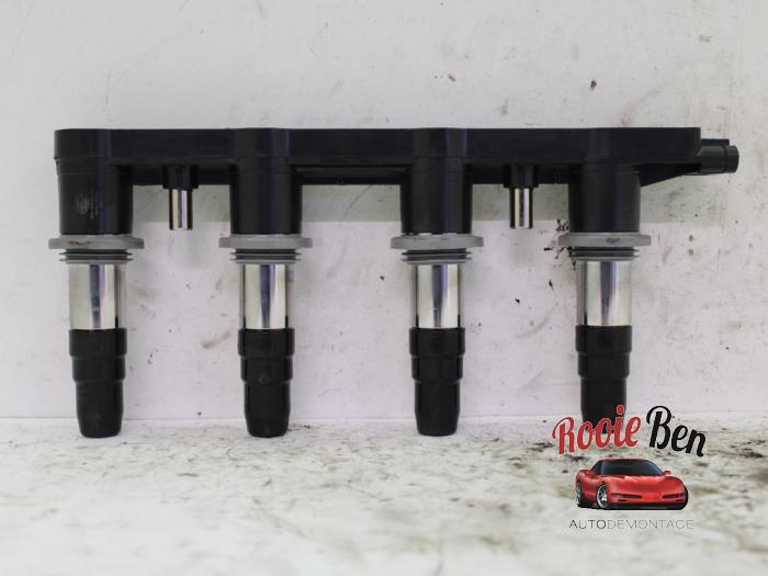 Gebruikte Bobine Chevrolet Orlando (YYM/YYW) 1.8 16V VVT Bifuel Prijs € 75,00 Margeregeling aangeboden door Rooie Ben autodemontage