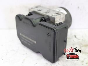 Gebruikte ABS Pomp Hyundai i10 (F5) 1.0i 12V Prijs € 150,00 Margeregeling aangeboden door Rooie Ben autodemontage