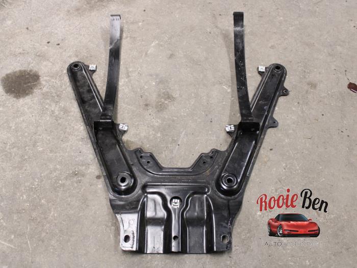Gebruikte Subframe Porsche 718 Cayman (982) 4.0 GT4 Prijs op aanvraag aangeboden door Rooie Ben autodemontage