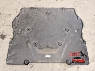 Gebruikte Bodem beschermplaat Porsche 718 Cayman (982) 4.0 GT4 Prijs op aanvraag aangeboden door Rooie Ben autodemontage