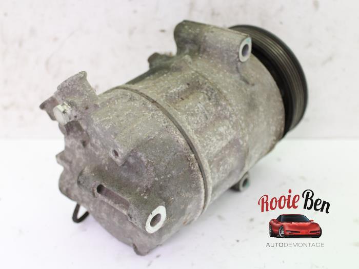 Aircopomp van een Opel Insignia Sports Tourer 2.0 CDTI 16V 130 ecoFLEX 2010