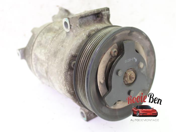 Aircopomp van een Opel Insignia Sports Tourer 2.0 CDTI 16V 130 ecoFLEX 2010