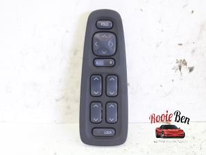 Gebruikte Schakelaar Elektrisch Raam Cadillac Seville (K-body) 4.6 SLS/North Star V8 32V Prijs € 20,00 Margeregeling aangeboden door Rooie Ben autodemontage