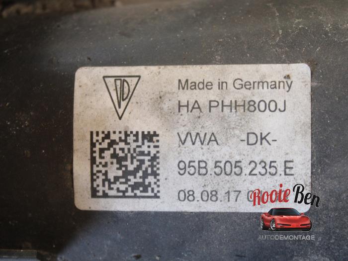 Subframe van een Porsche Macan (95B) 3.0 S Diesel V6 24V 2018